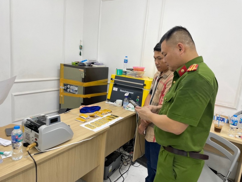 buon lau vang tu Lao anh 2