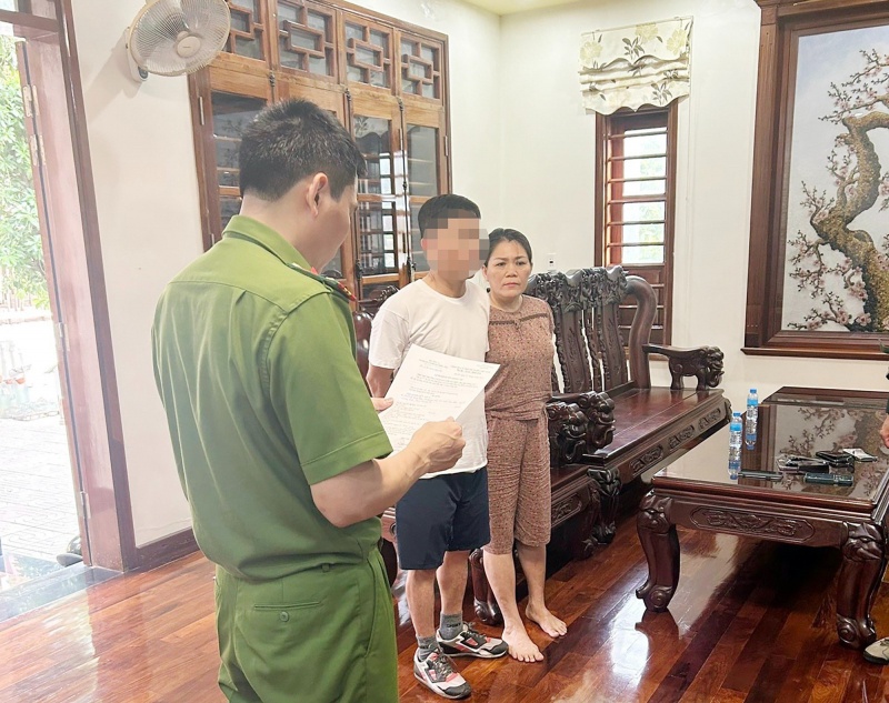 buon lau vang tu Lao anh 1