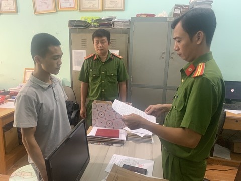 dam ban nhau trong thuong anh 2