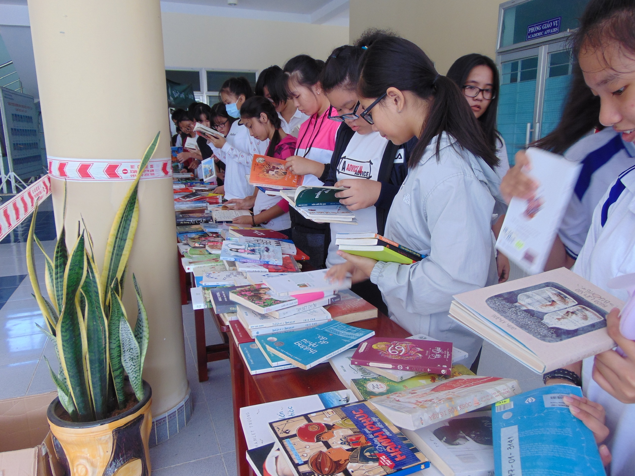 Hoi sach Ben Tre anh 2