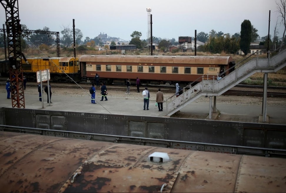 Tau hoa lac hau cua Zimbabwe anh 6