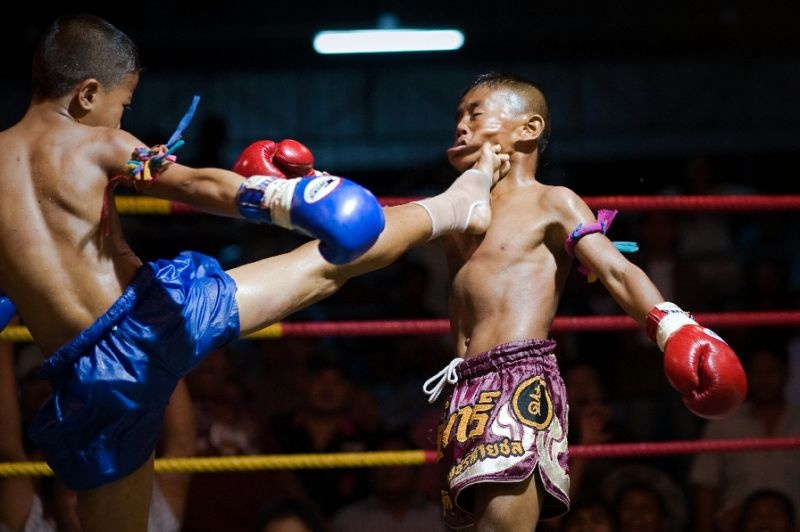 Vo si Muay Thai 13 tuoi chet tren san dau, cong dong mang phan no hinh anh