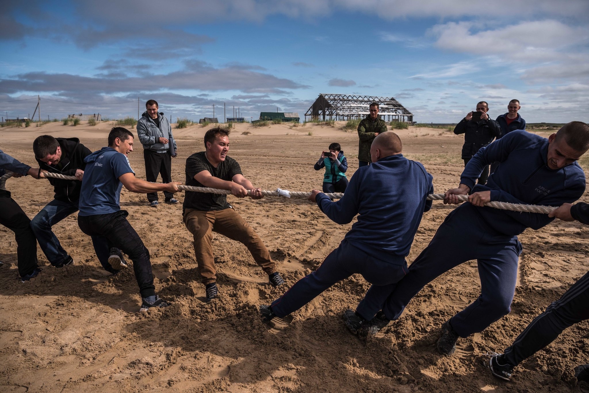 ngoi lang o Nga bi cat nhan chim anh 13