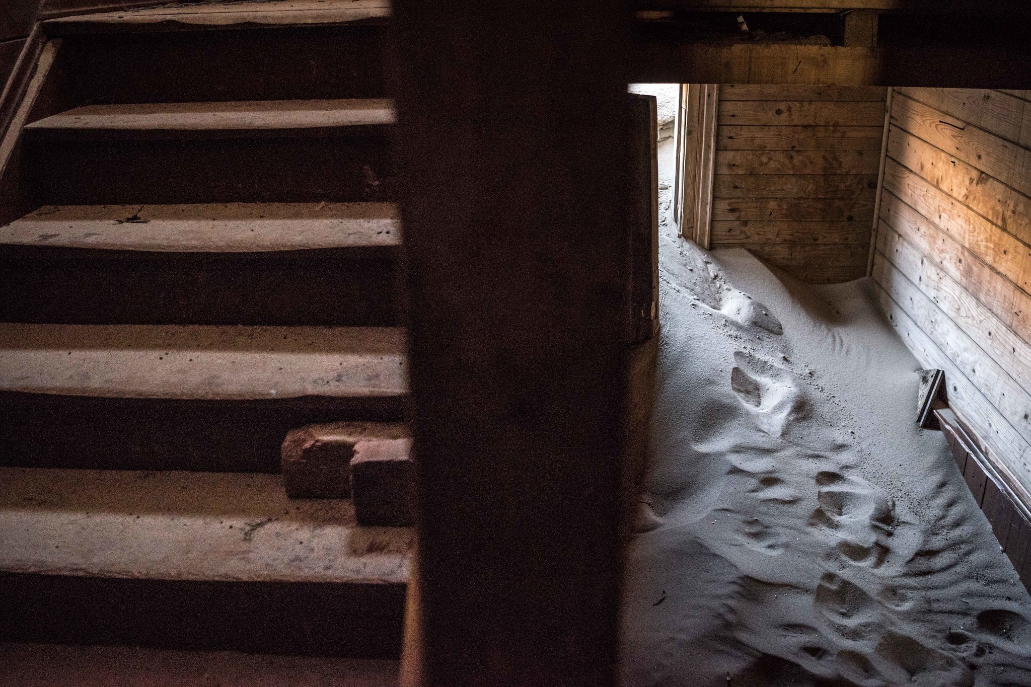 ngoi lang o Nga bi cat nhan chim anh 3