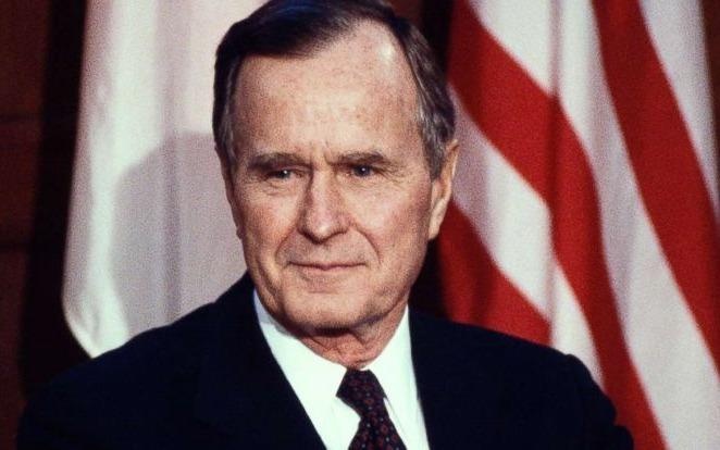 94 nam cuoc doi cua Bush 'cha': Tu de che dau mo toi Chien tranh Lanh hinh anh