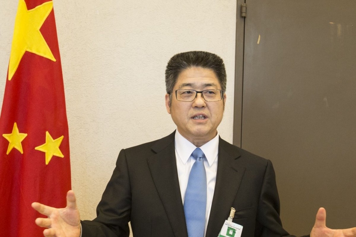 Trung Quoc trieu tap dai su Canada ve vu bat giu CFO Huawei hinh anh