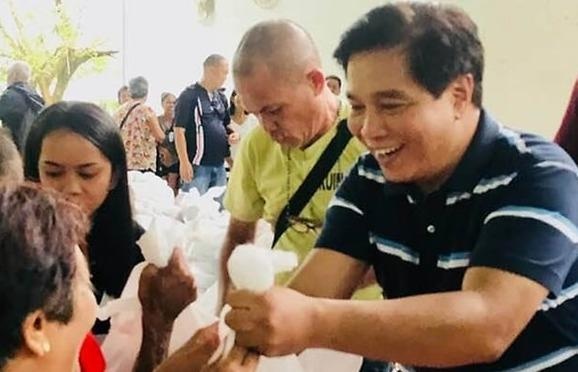 Ha nghi si Philippines bi ban chet o su kien Giang sinh hinh anh