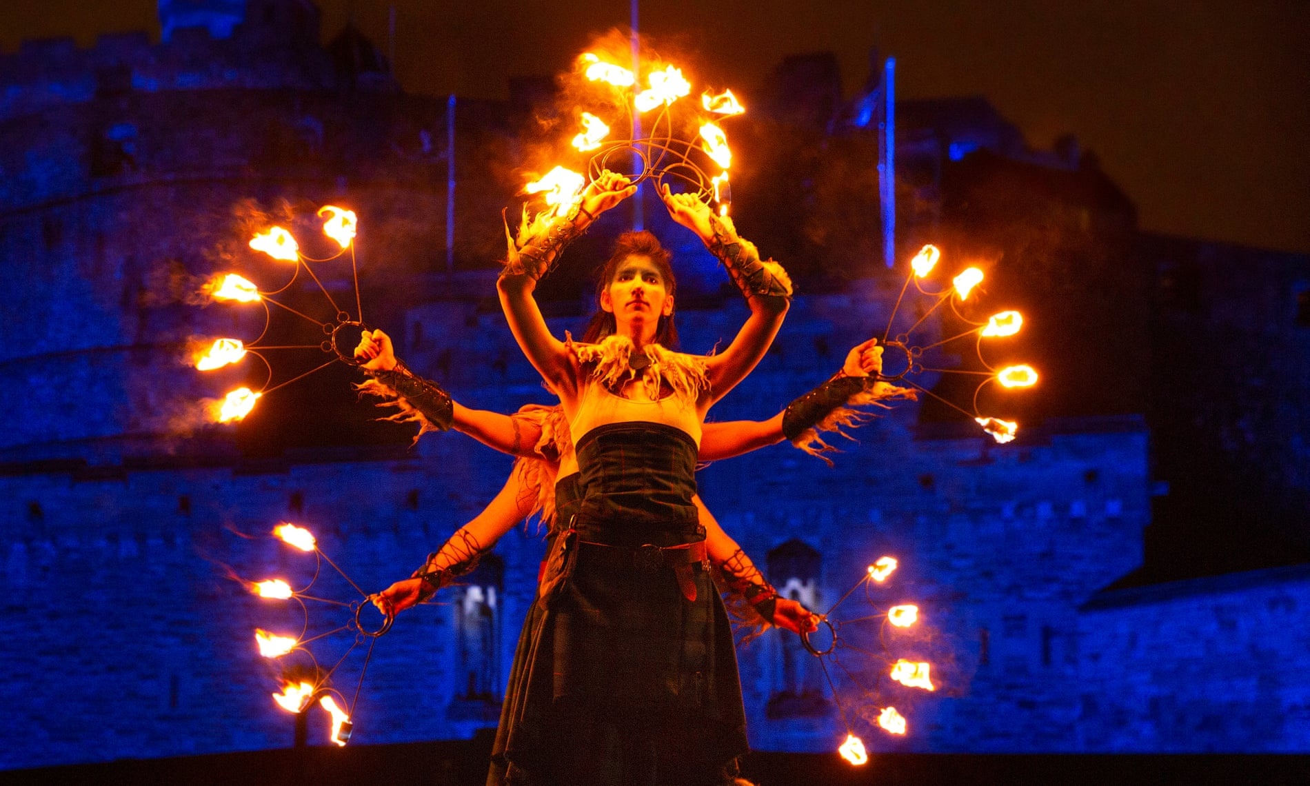 le hoi duong pho nam moi o Edinburgh anh 5