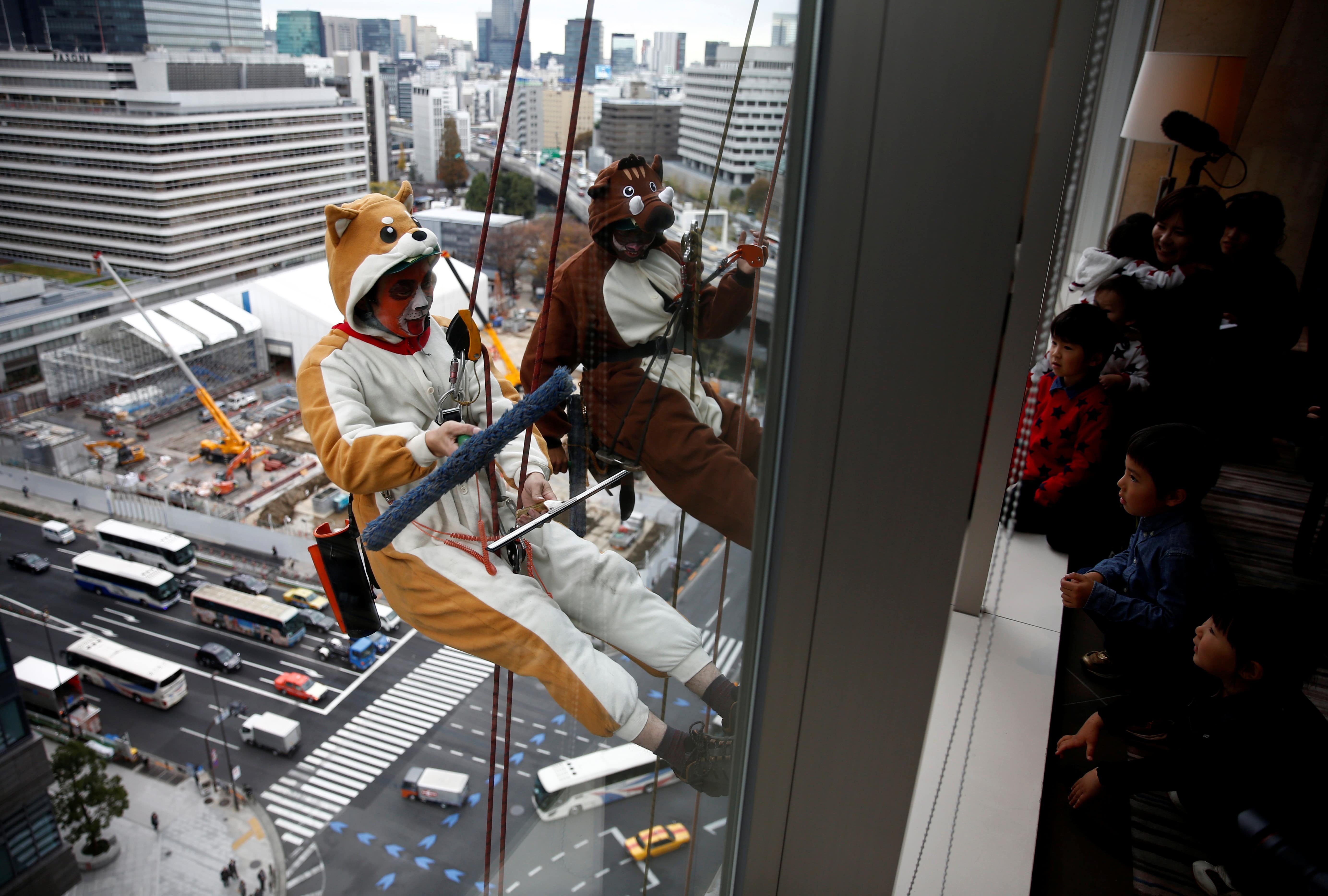 chau A don nam moi anh 12