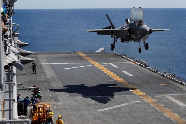 Canh giac Trung Quoc, My lan dau tap tran ten lua tai Nhat hinh anh