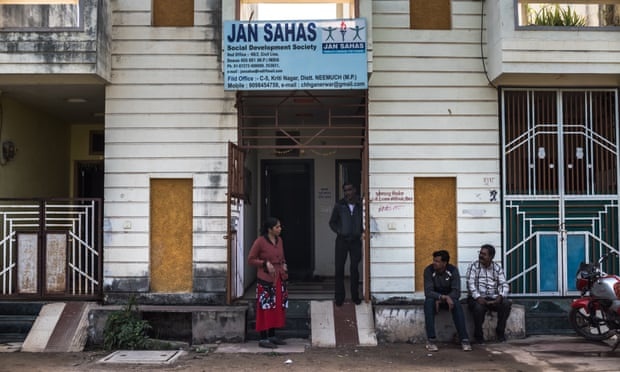 lam dung tinh duc tre em o An Do anh 2