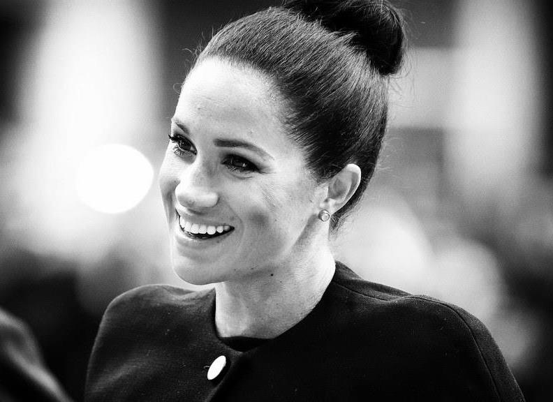 Ban than len tieng bao ve cong nuong Meghan truoc bua riu du luan hinh anh