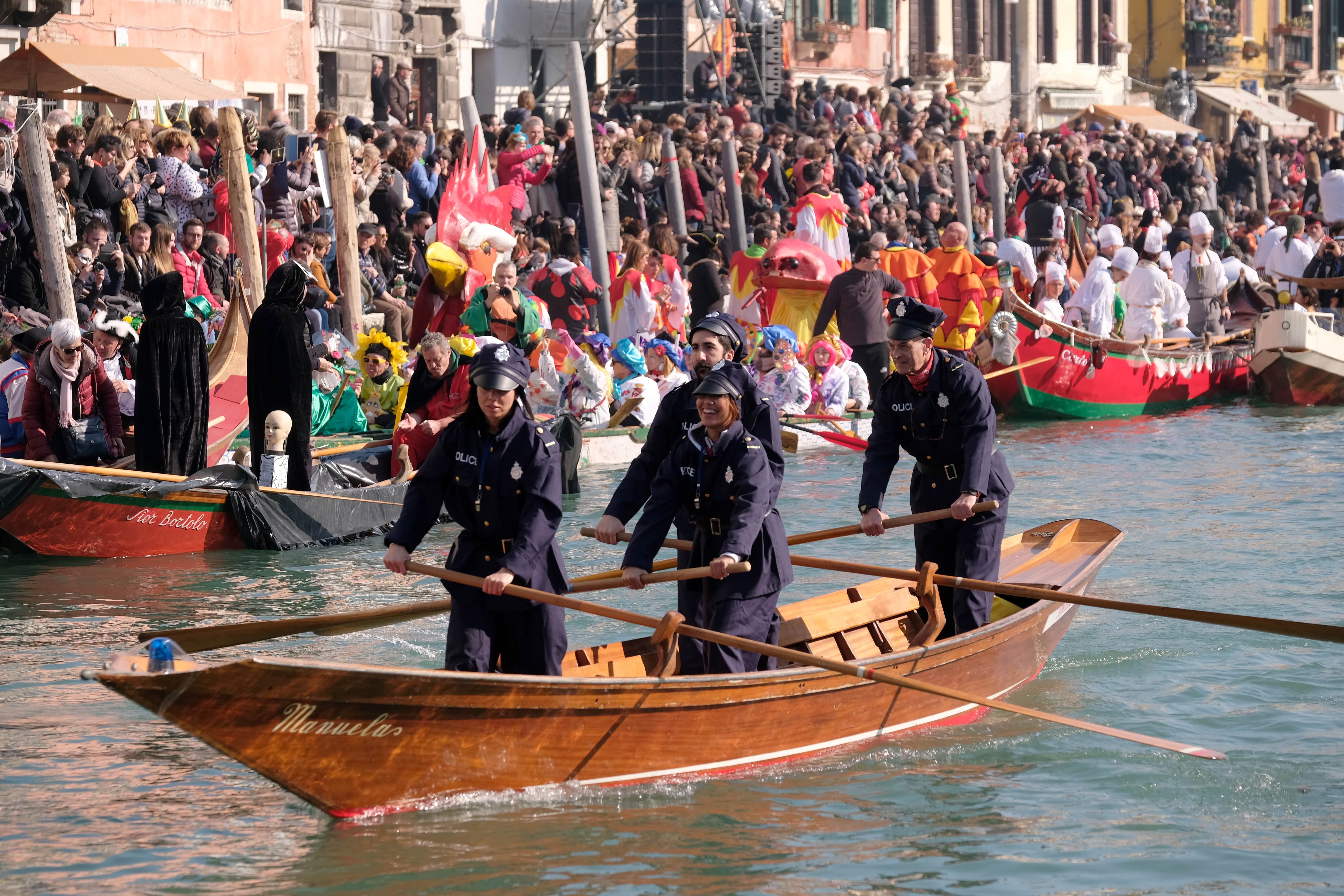 le hoi carnival tren kenh dao o Venice anh 4