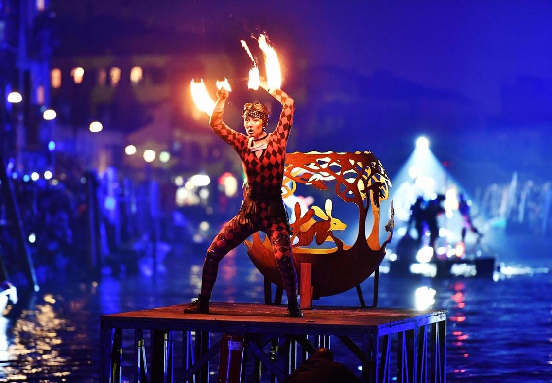 le hoi carnival tren kenh dao o Venice anh 8