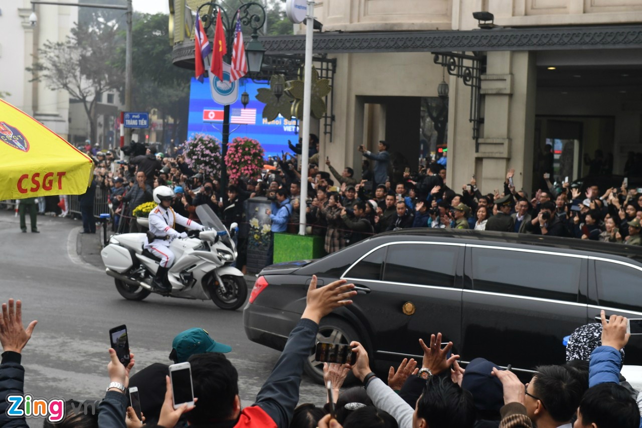 con sot Kim Jong Un tai Ha Noi anh 8