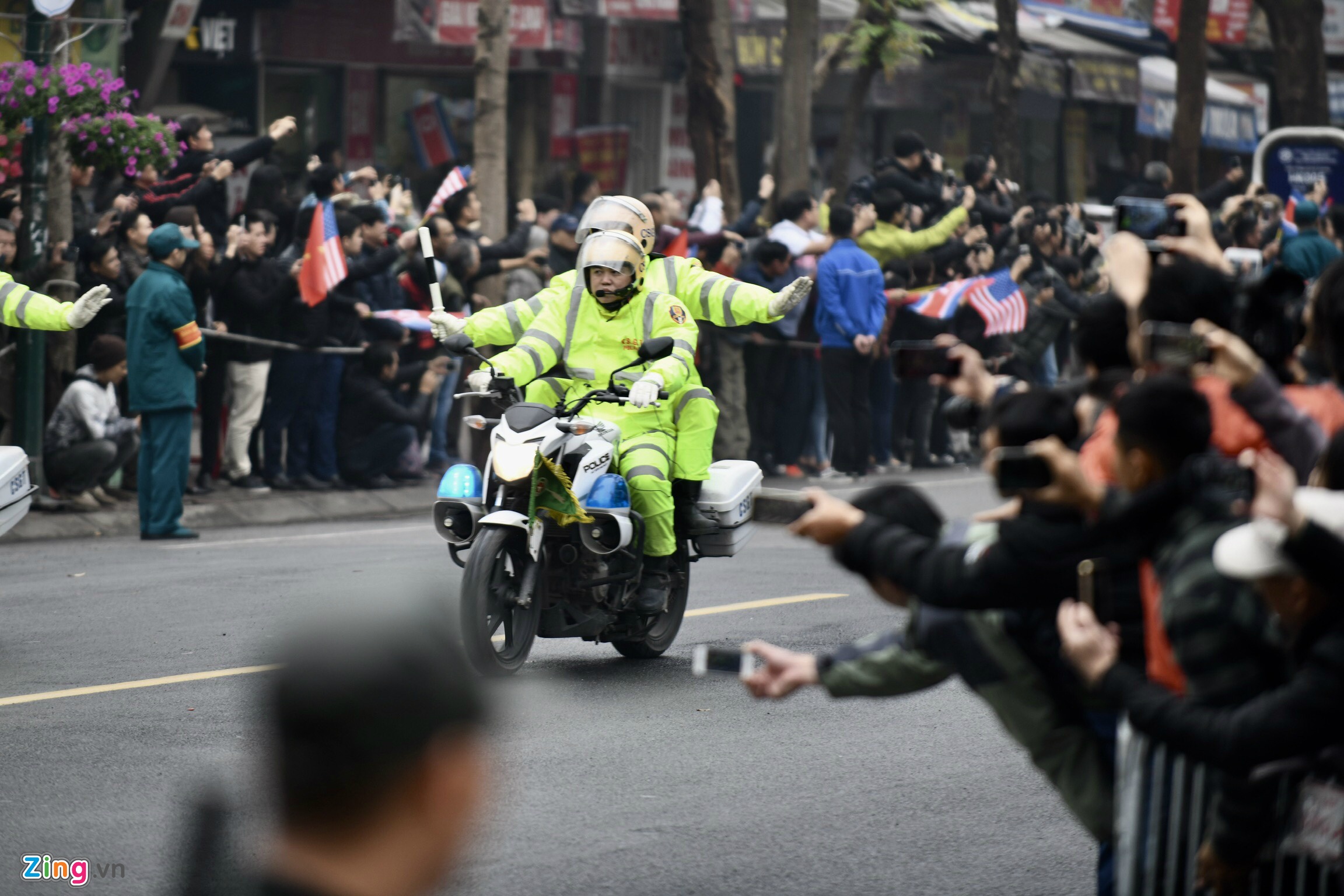 con sot Kim Jong Un tai Ha Noi anh 11