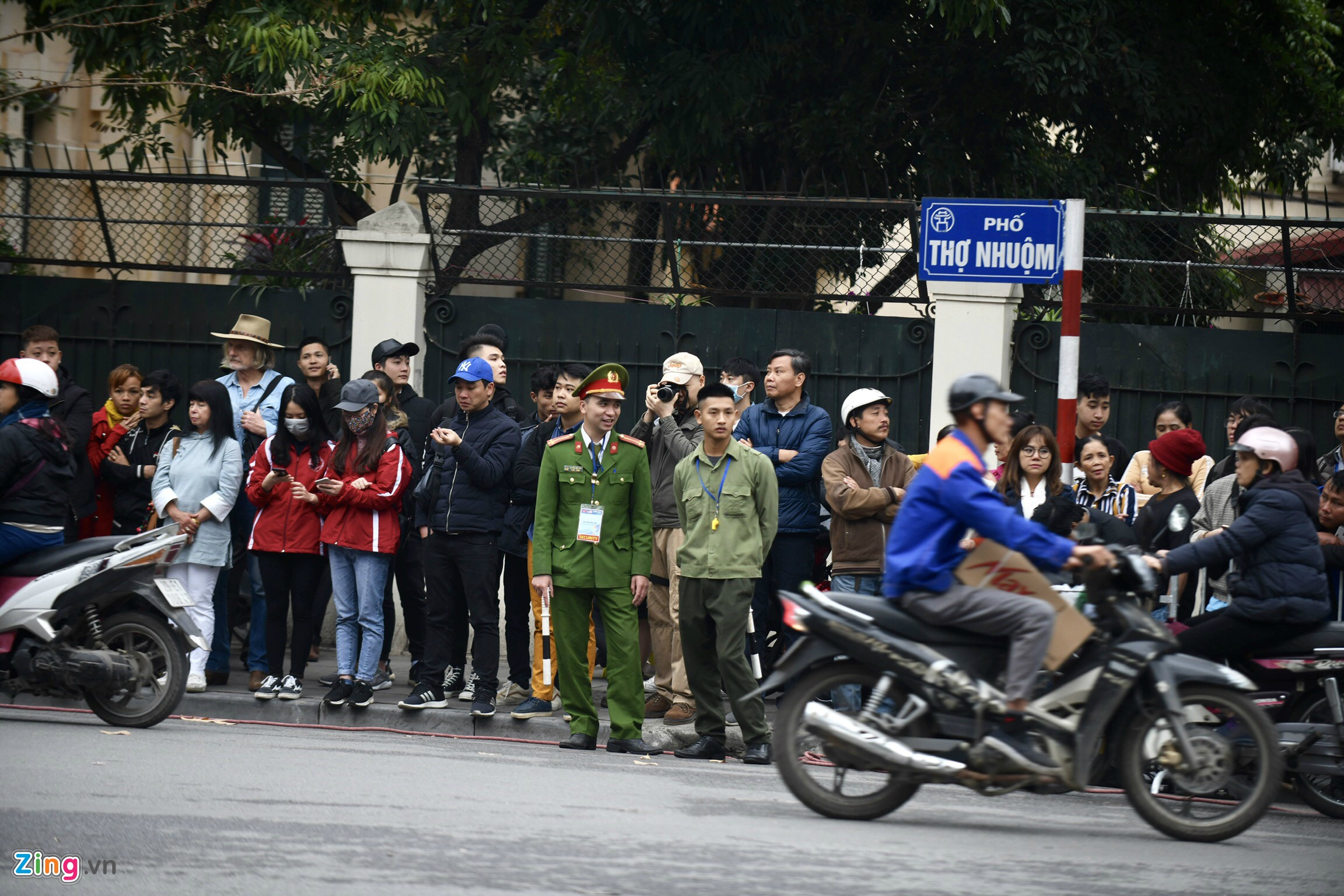 con sot Kim Jong Un tai Ha Noi anh 14