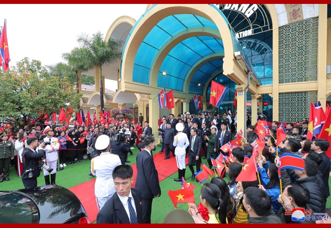 Kim Jong Un Viet Nam anh 6