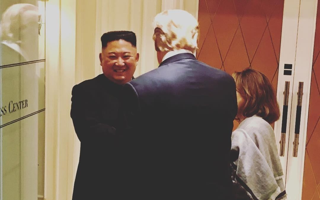 Bat ngo hinh anh chia tay sau dam phan cua ong Trump, ong Kim hinh anh