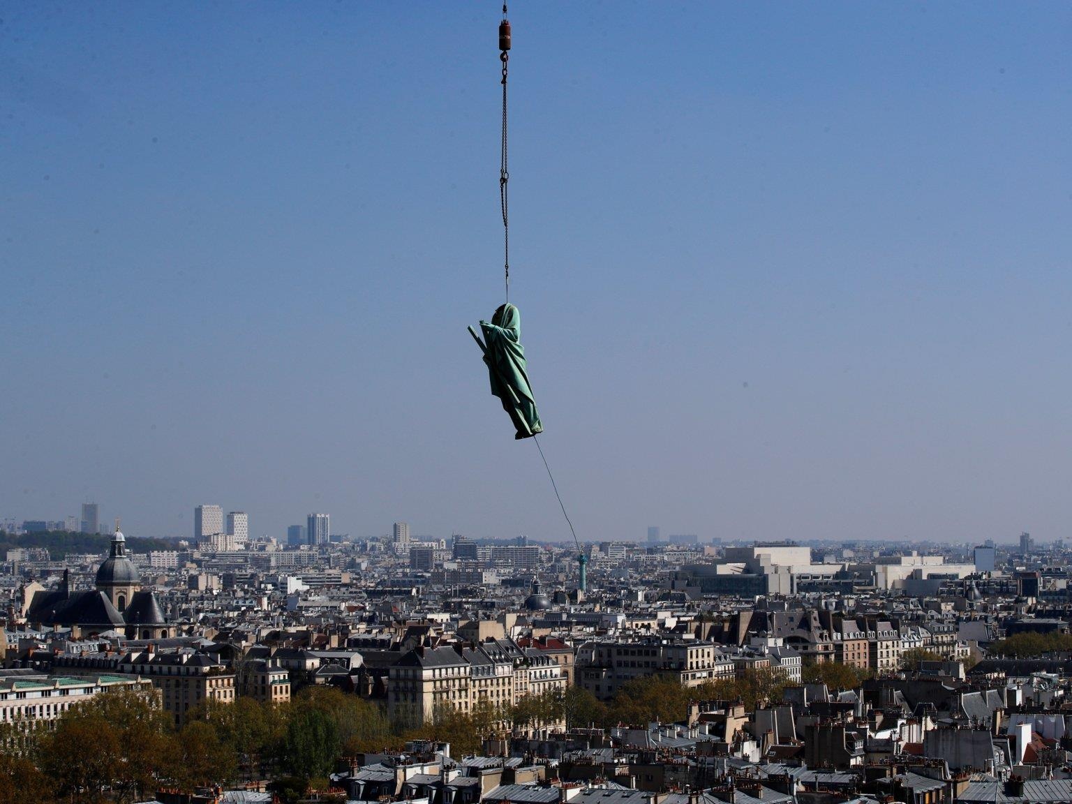 tuong da o Nha tho Duc Ba anh 1