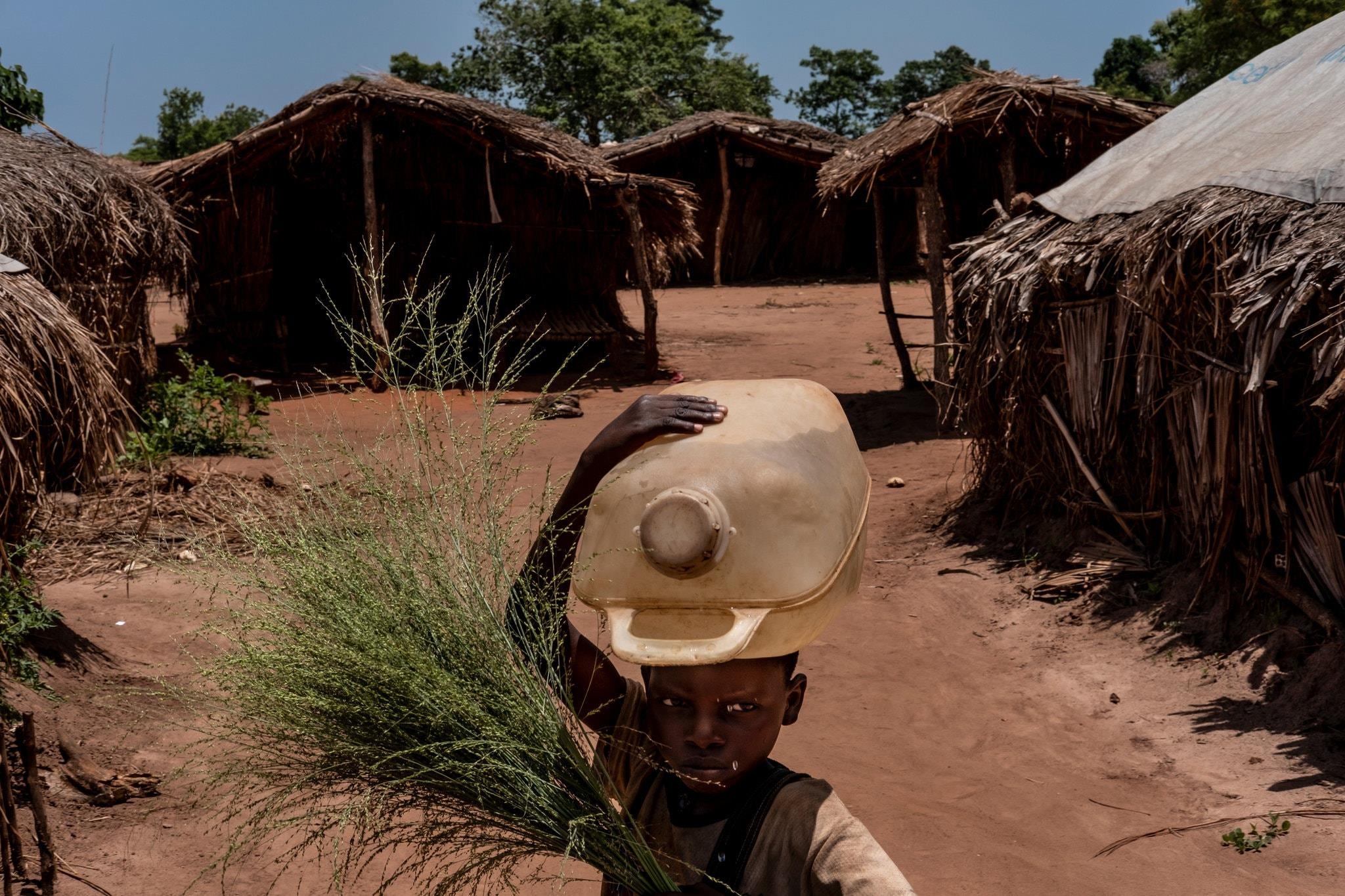 tre em bi anh huong boi chien tranh anh 9