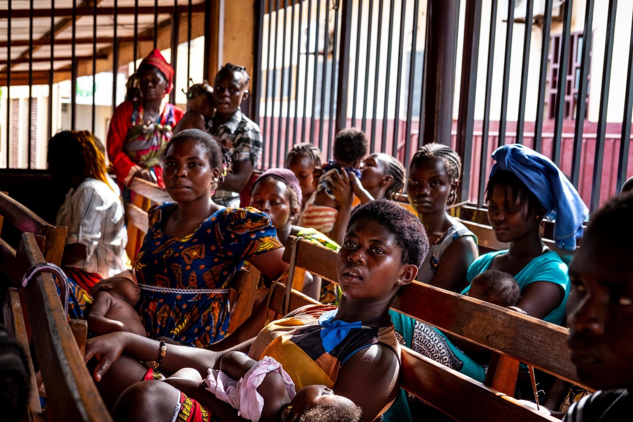 tre em bi anh huong boi chien tranh anh 11