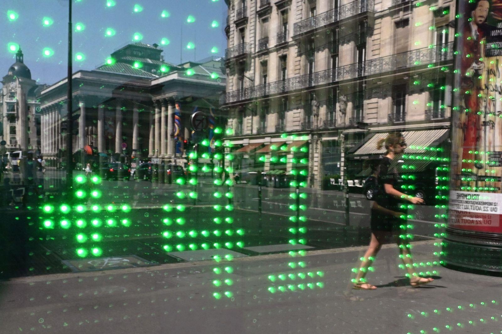 song nhiet chau Au anh 3