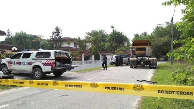 Bon ten mang dao rua cuop hon 250.000 USD trang suc o Malaysia hinh anh