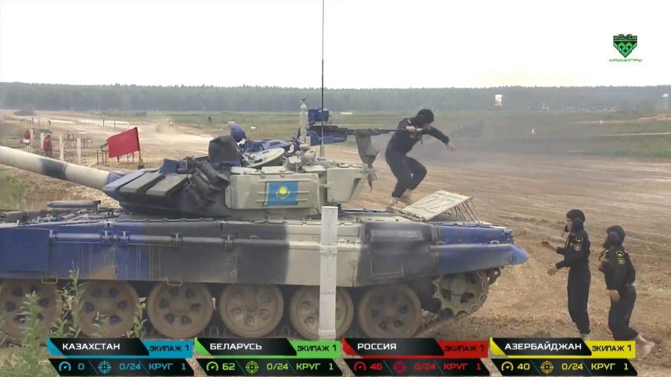 dua xe tang o Nga anh 7