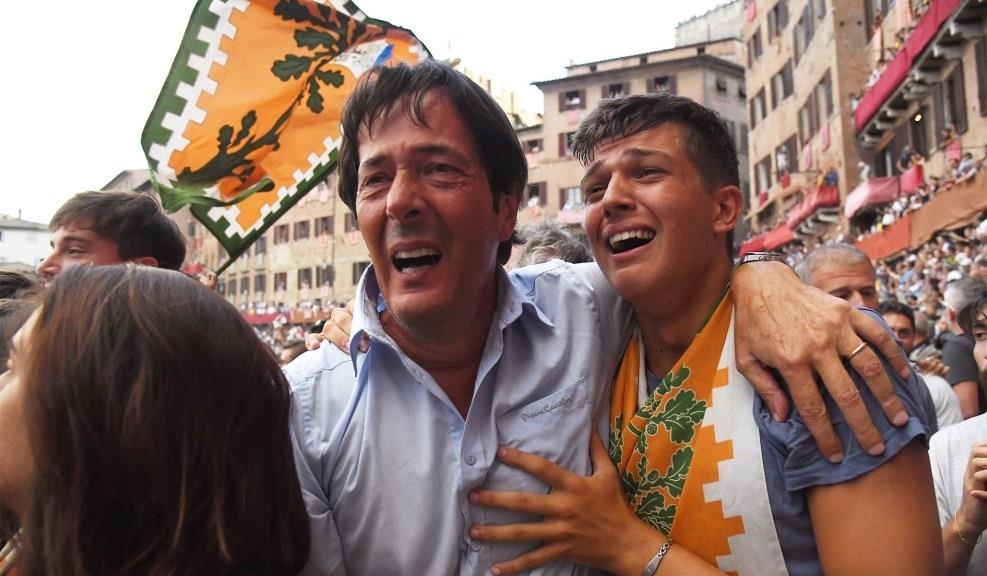 dua ngua o Italy anh 9