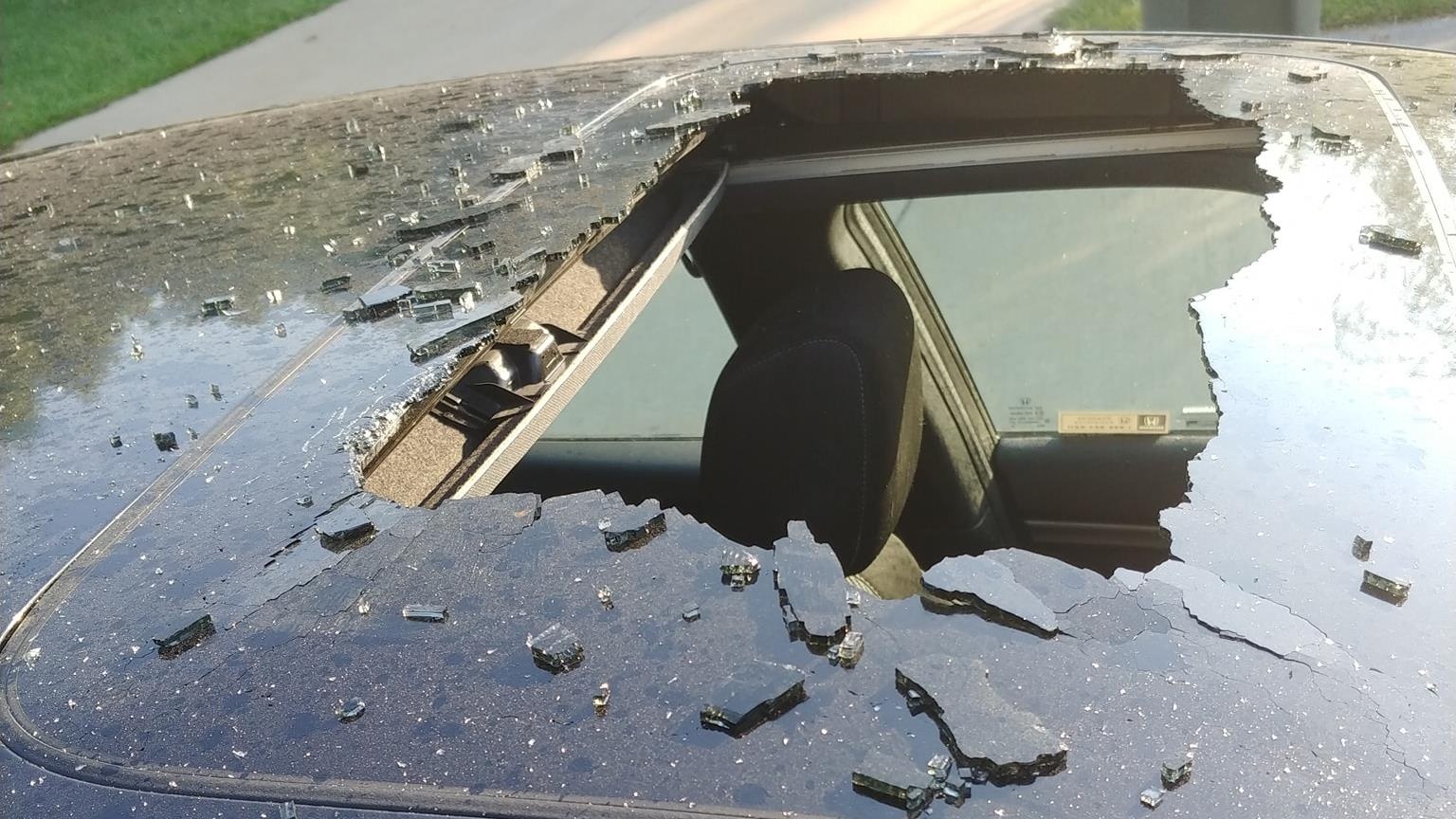 Dau goi kho phat no khien oto thung noc hinh anh