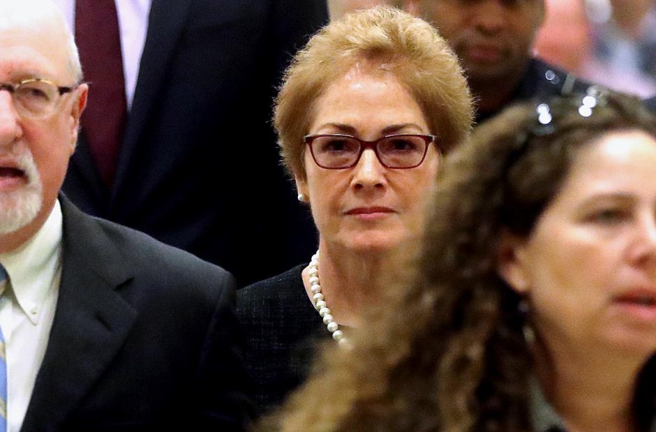 Cuu dai su My tai Ukraine ra mat to cao Tong thong Trump hinh anh