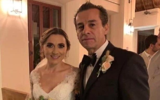 Cuu thi truong Mexico cuoi con dau 3 nam sau khi con trai qua doi hinh anh