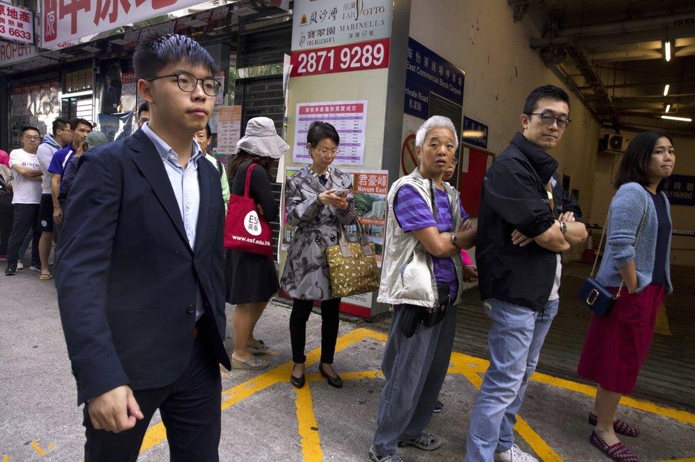 Bau cu Hong Kong co so cu tri di bau dat ky luc hinh anh