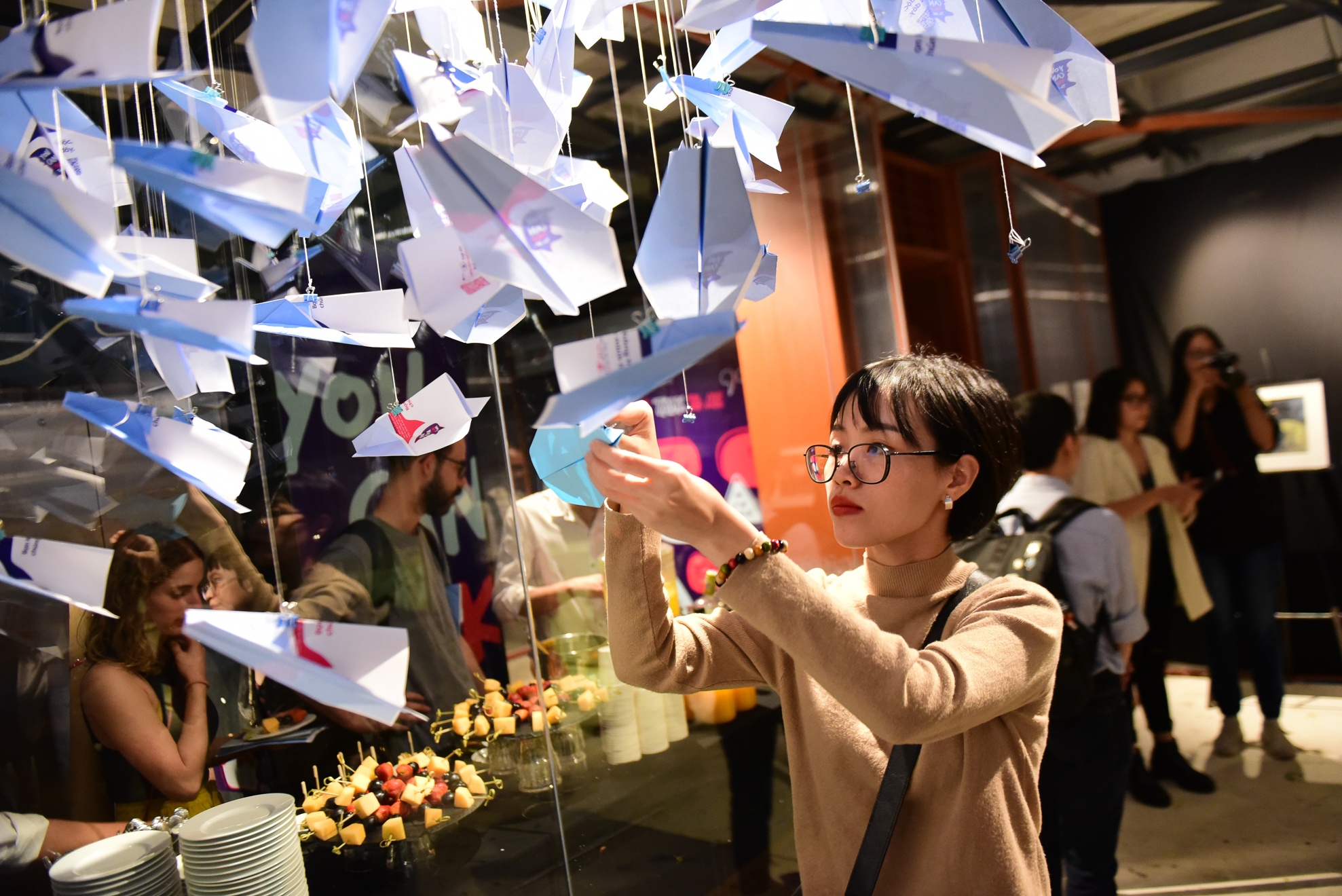 Noi nan nhan xam hai tinh duc khong can giai thich 'Ban da mac do gi?' hinh anh