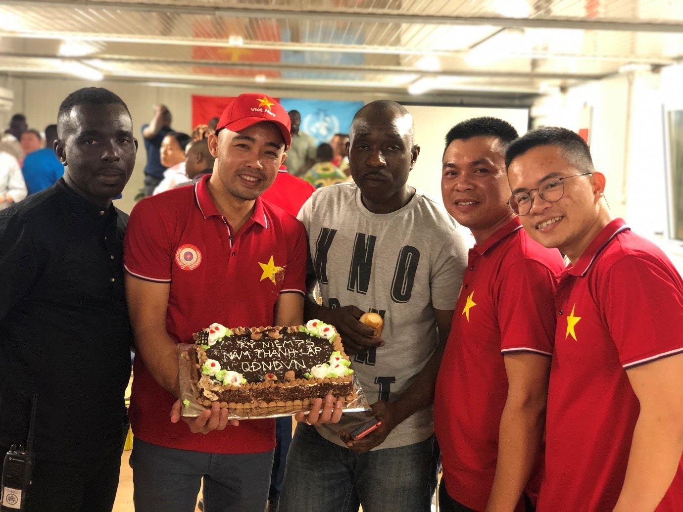 Benh vien da chien Viet Nam o Nam Sudan ky niem ngay thanh lap QDND hinh anh