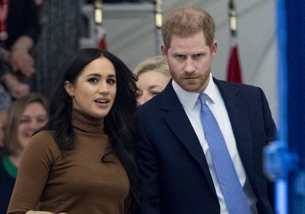 Hoang gia Anh that vong va ton thuong vi quyet dinh cua Hoang tu Harry hinh anh