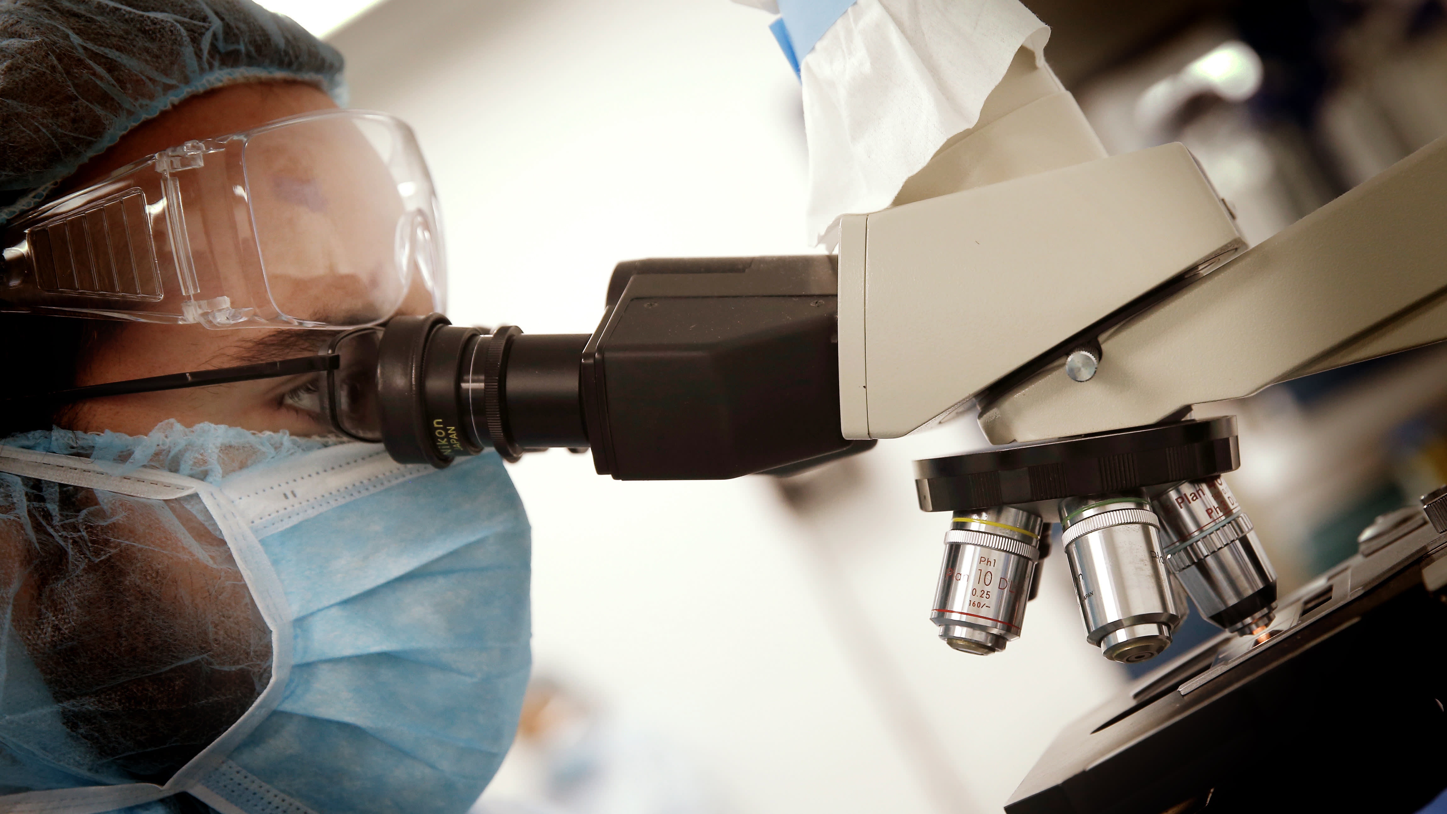 Dai hoc o TQ tuyen bo che thanh cong vac-xin uong chong Covid-19 hinh anh