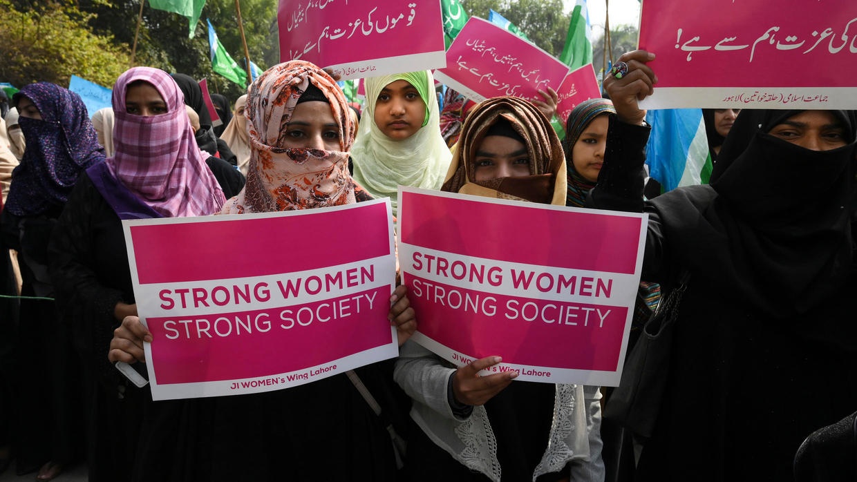 bieu tinh phu nu anh 10