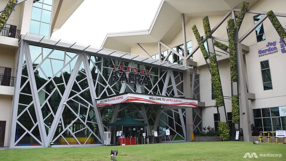 Singapore co them 10 ca Covid-19, 6 ca tu o dich trung tam giai tri hinh anh