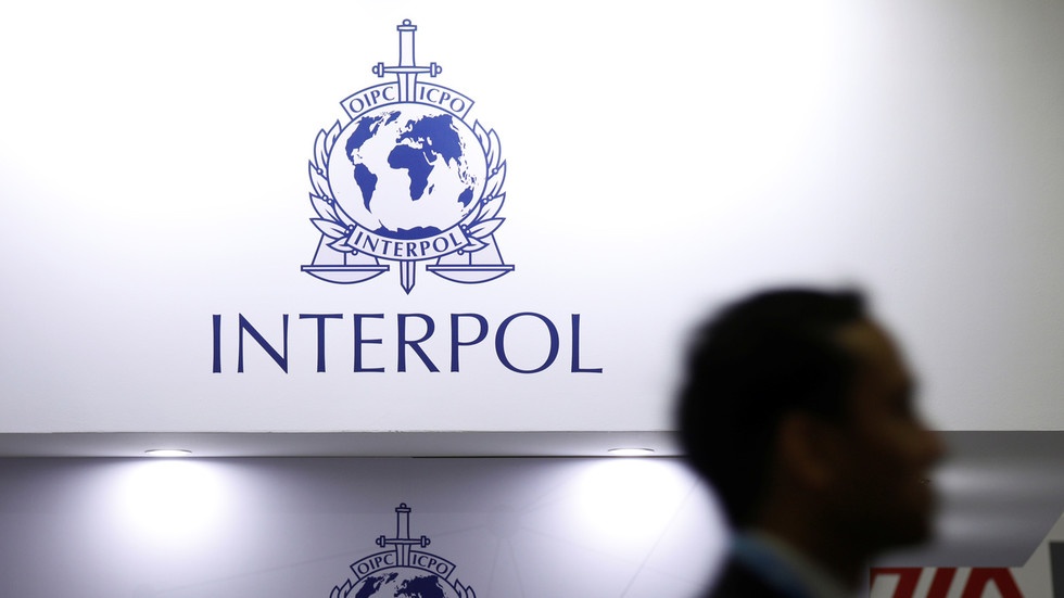 Interpol khong the dap ung yeu cau bat giu TT Trump cua Iran hinh anh