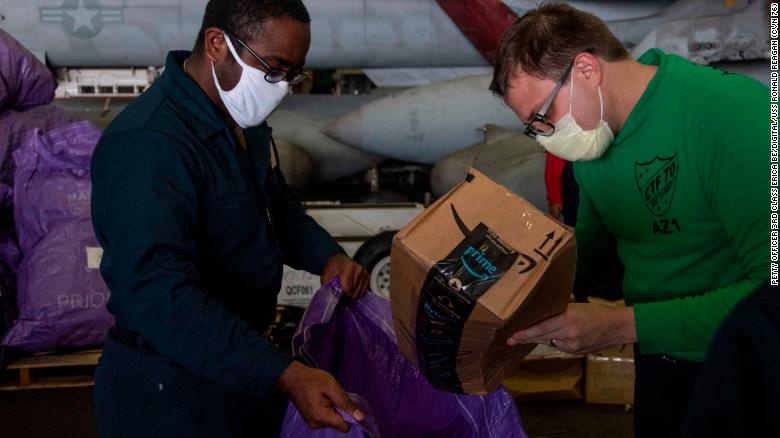 tau san bay My anh 1