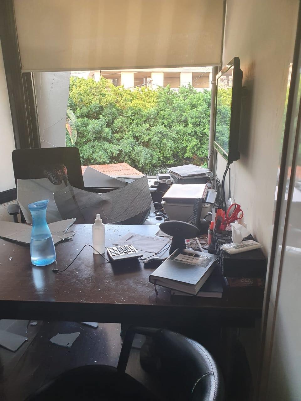 vu no o Beirut anh 5