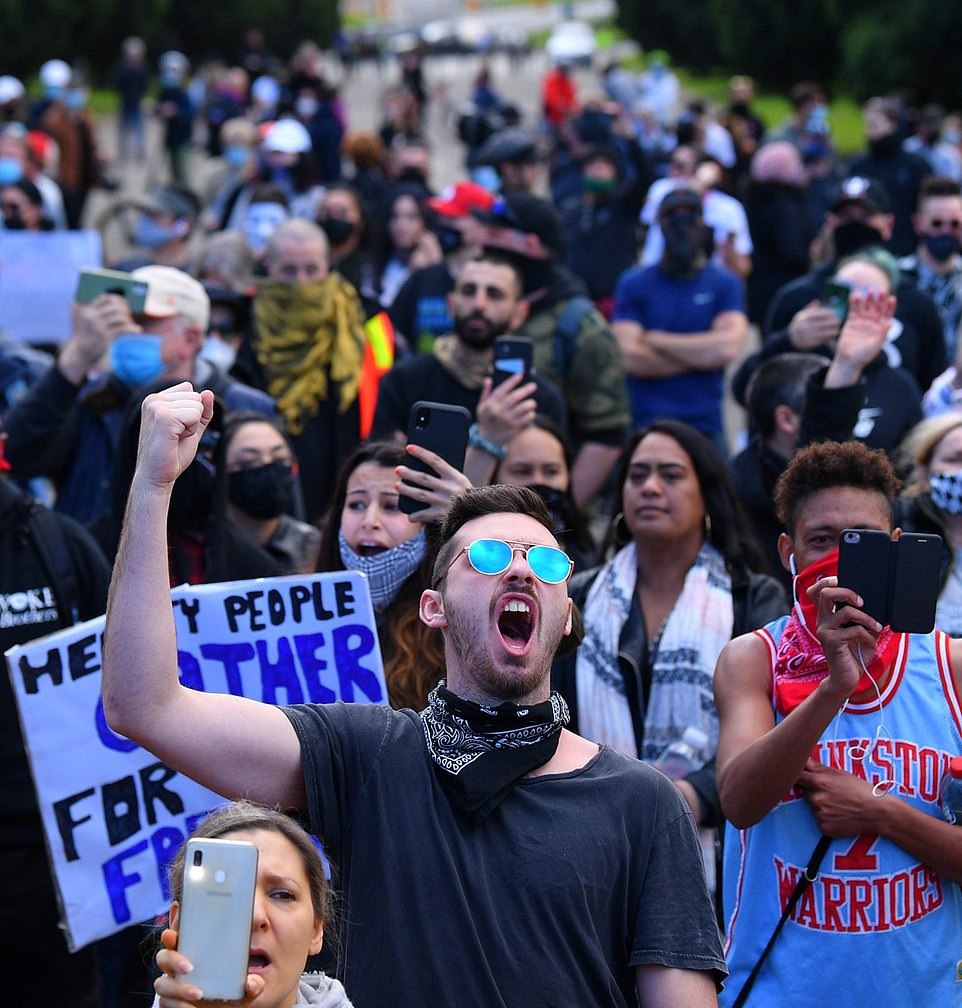 người biểu tình ảnh 7 nguoi bieu tinh anh 7