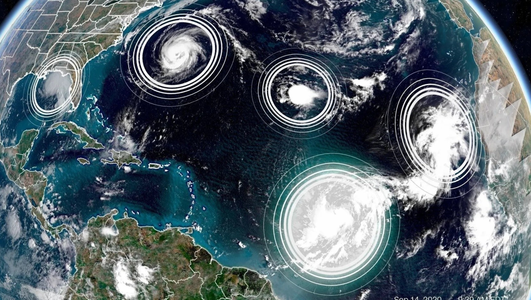 Nam con bao hoat dong cung luc tren Dai Tay Duong hinh anh