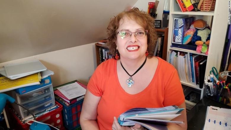 Nho day truc tuyen, co giao cuu duoc nguoi dot quy hinh anh