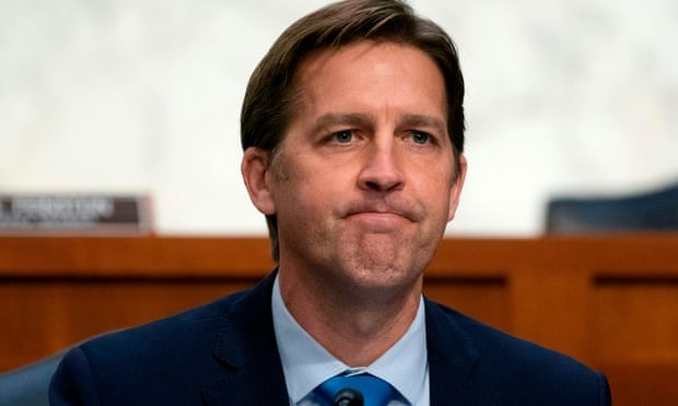 Tong thong Trump chi trich thuong nghi si dang Cong hoa 'kha ngu ngoc' hinh anh