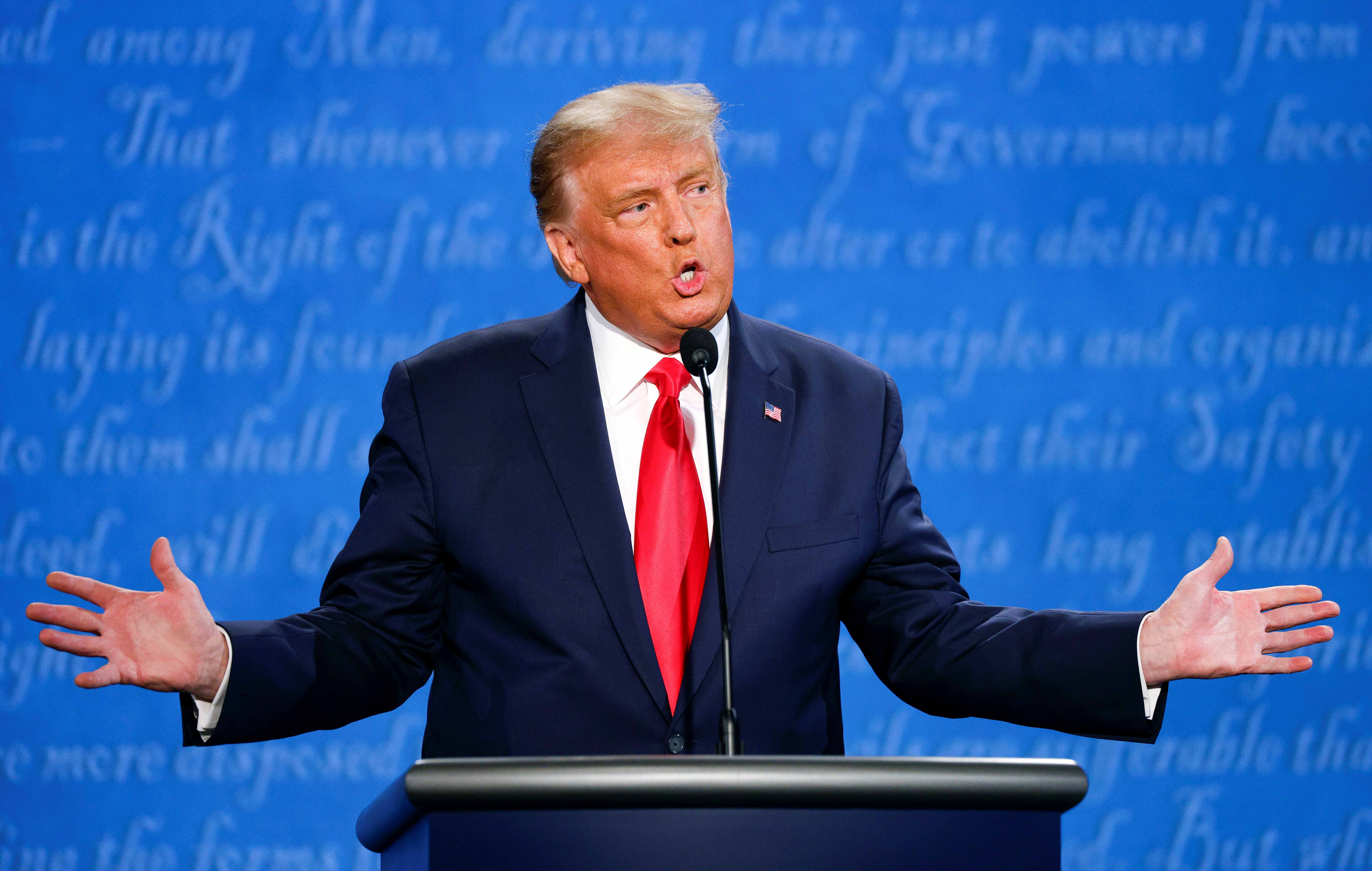 Ong Trump tai xuat manh me nhung co qua muon? hinh anh