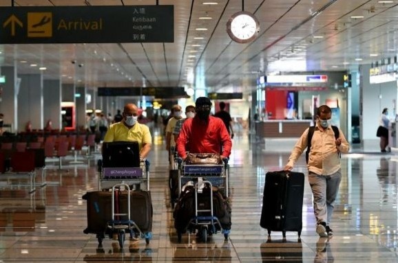 Singapore mo cua bien gioi voi VN va dau hieu phuc hoi nganh du lich hinh anh