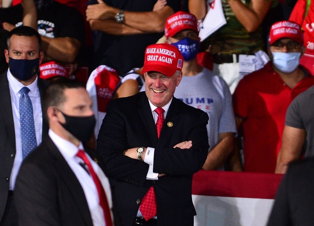 Chanh van phong Nha Trang du tiec vai ngay truoc khi duong tinh virus hinh anh